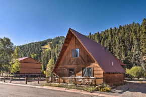 Ski-In and Ski-Out Red River Cabin with Mtn Views!